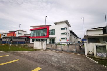 Putra Industrial Park