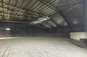 35,000 sqft Factory / Warehouse at [AYER KEROH], Tasik Utama
