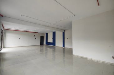 35,000 sqft Factory / Warehouse at [AYER KEROH], Tasik Utama