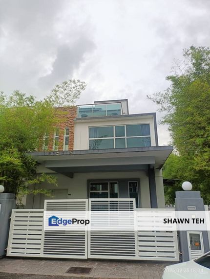 [GATED GUARDED] 3 storey semi D at Klebang Utama End Lot, below value, Melaka, Klebang