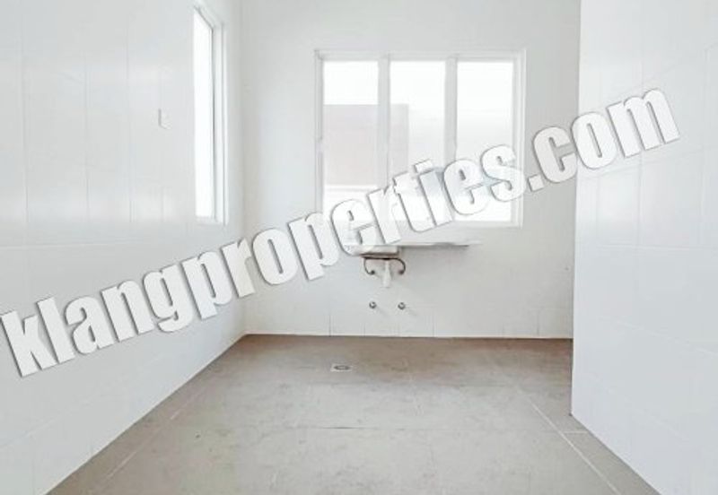 D LAMAN GREENVILLE, 2 STRY SEMI-D, CORNER LOT. 50X80SF.  