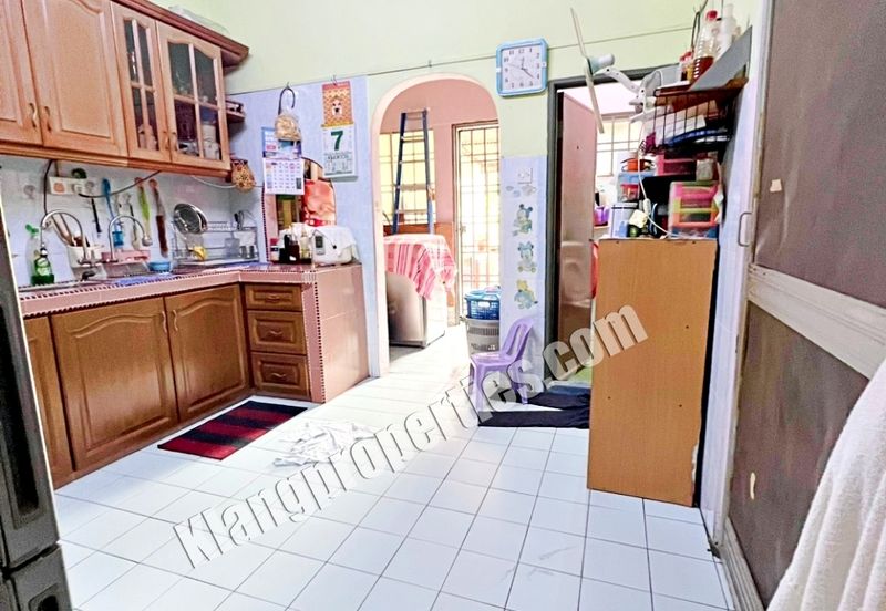 Taman Wangi (Tepi Sungai)