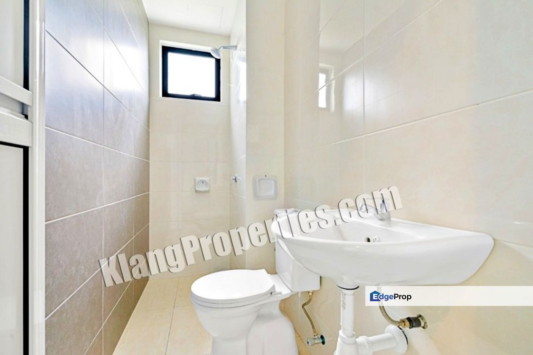 MAPLE RESIDENCES, BANDAR BESTARI, FULLY RENOVATED UNIT FOR SALE. BUILT UP 884SF , Selangor, Klang