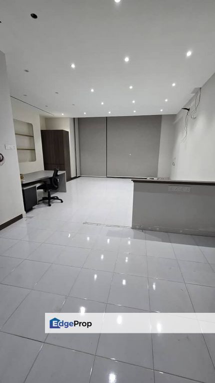 BANDAR BESTARI, FRONT MAIN ROAD,  1ST FLOOR OFFICE FOR RENT, PARTIAL FURNISHED OFFICE. , Selangor, Klang