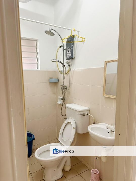 KASUARINA APARTMENT, PARTIAL RENO UNIT FOR SALE, 900SF., Selangor, Bandar Botanic/Bandar Bukit Tinggi