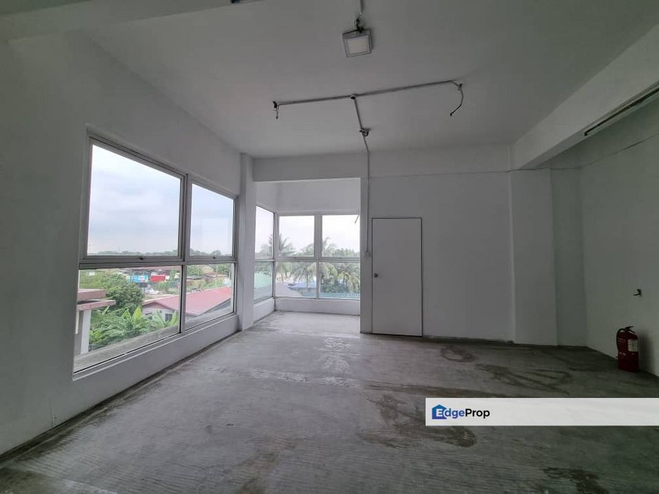 D'KEBUN COMMERCIAL CENTER, JALAN KEBUN, OFFICE SPACE FOR SALE. 24X43SF, Selangor, Shah Alam