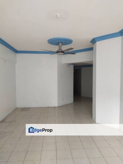 Regency condo, partial furnished for rent, 2 rooms, Selangor, Klang