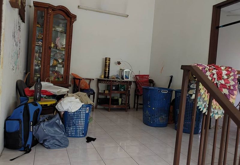 Taman Wangi (Tepi Sungai)