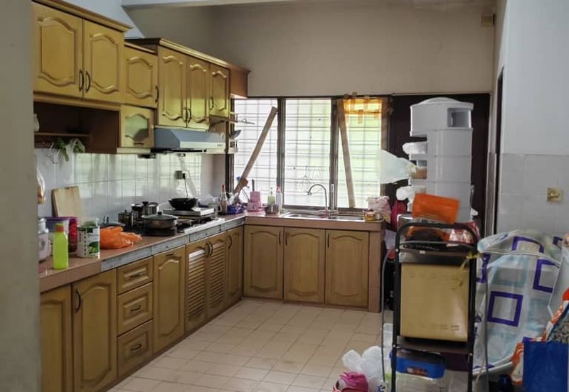 Taman Wangi (Tepi Sungai)