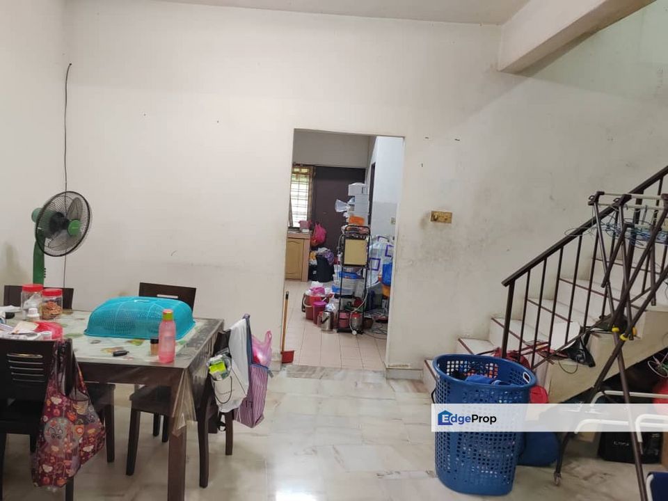 Tepi Sungai, 2 stry terrace, partial renovated, 20x95sf, Selangor, Klang