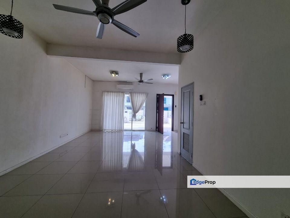 Ambang botanic 2, 2 sty Superlink for sale, partial furnished. , Selangor, Bandar Botanic/Bandar Bukit Tinggi