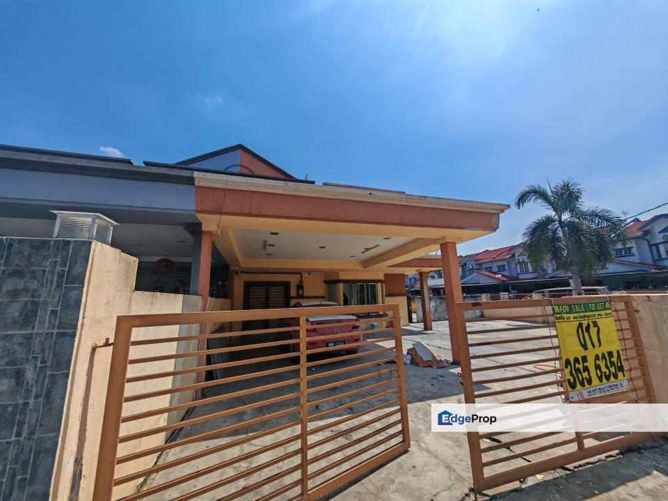 TAMAN SEJATI, 2 STRY SEMI D FOR RENT, BIG LAND. , Selangor, Klang