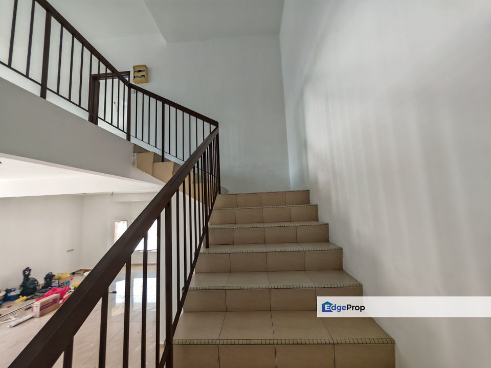 TAMAN SEJATI, 2 STRY SEMI D FOR RENT, BIG LAND. , Selangor, Klang