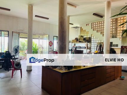 Quiet bungalow area at united garden, Kuala Lumpur, Jalan Klang Lama (Old Klang Road)