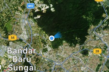 Nice argriculture land near bukit lagong forest 