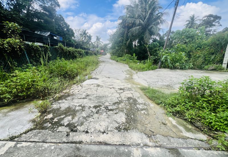 Nice argriculture land near bukit lagong forest 