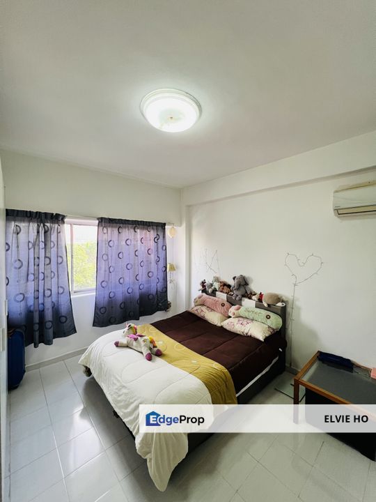 Located in a quiet corner of taman desa, Kuala Lumpur, Taman Desa 