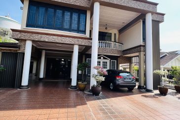 Bandar Tun Hussein Onn