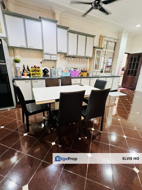 2 storey bungalow at bandar tun hussein onn, Selangor, Batu 9th Cheras