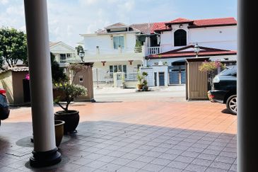 Bandar Tun Hussein Onn