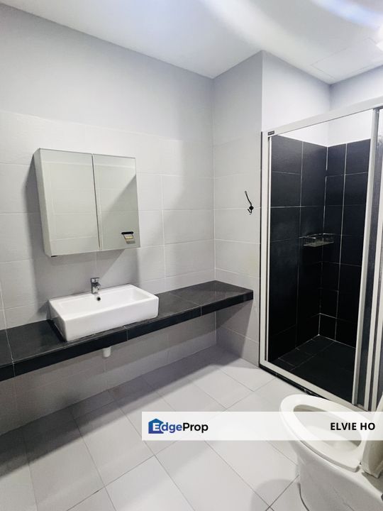 Well furnished and nice view, Selangor, Puchong