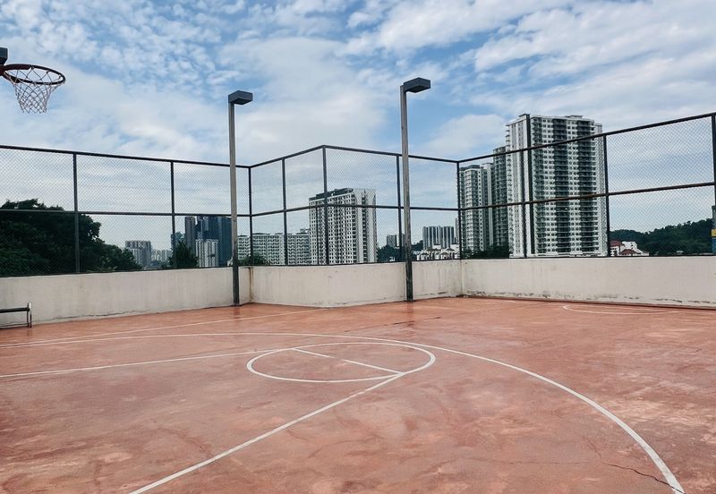 Papillon Desahill Condominium