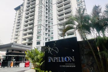 Papillon Desahill Condominium