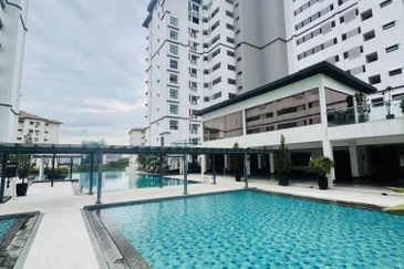 Papillon Desahill Condominium