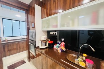 Papillon Desahill Condominium