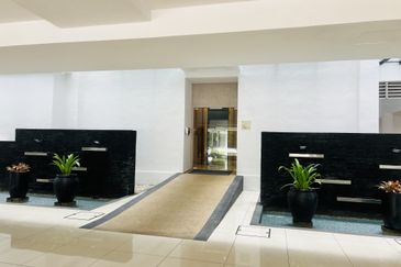 Papillon Desahill Condominium