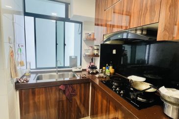 Papillon Desahill Condominium