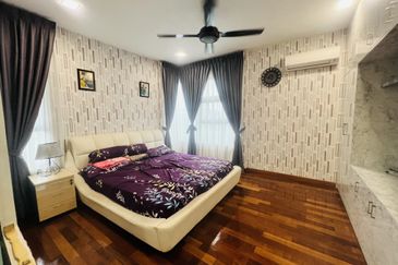 Papillon Desahill Condominium