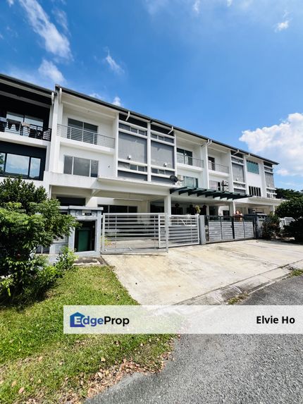 3 storey link at Fairfield Tropicana Heights, Selangor, Kajang