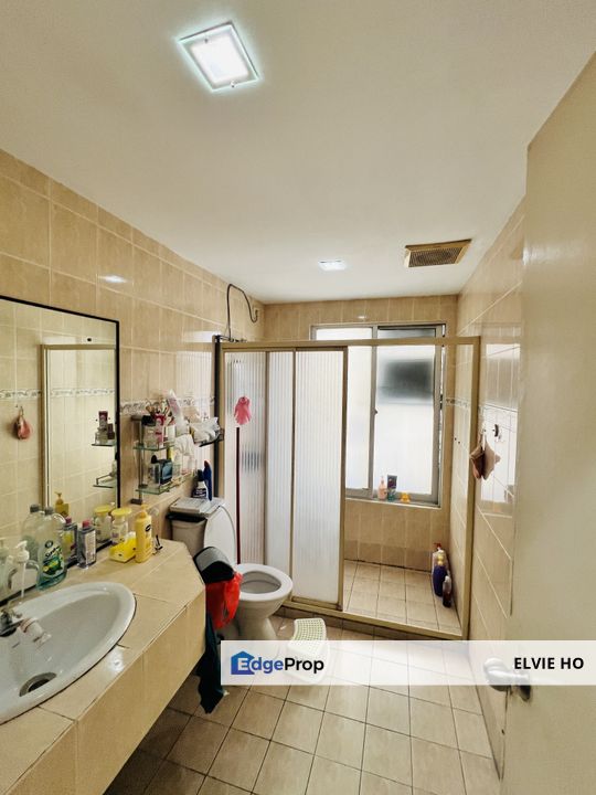 Large built up and low maintenance cost, Kuala Lumpur, Cheras