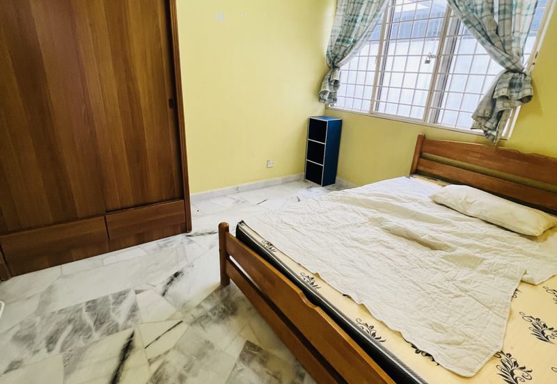 De Tropicana Condominium