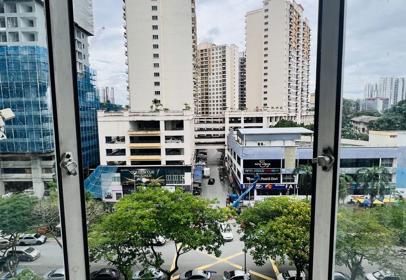 De Tropicana Condominium