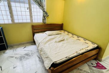 De Tropicana Condominium