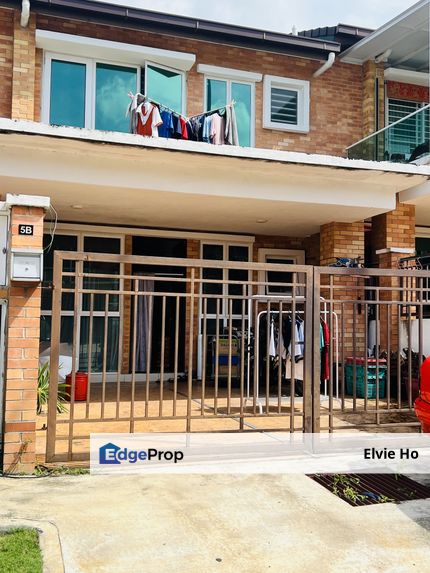 Gated and guarded townhouse in kajang, Selangor, Kajang