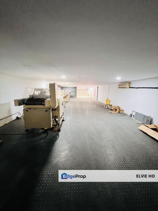 single storey shop opposite semenyih hi tech industrial park, Selangor, Semenyih