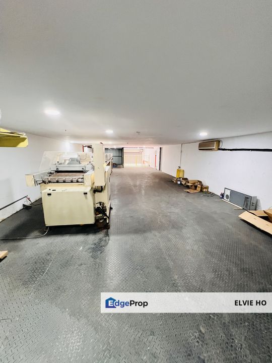 single storey shop opposite semenyih hi tech industrial park, Selangor, Semenyih