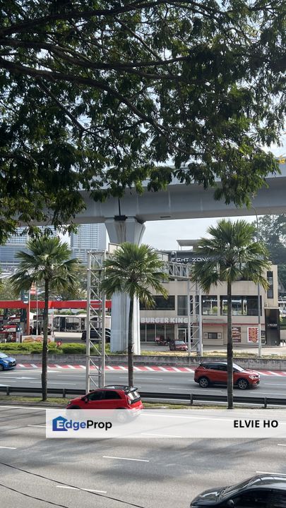 Freehold 3 storey shop at taman bukit hijau , Kuala Lumpur, Cheras