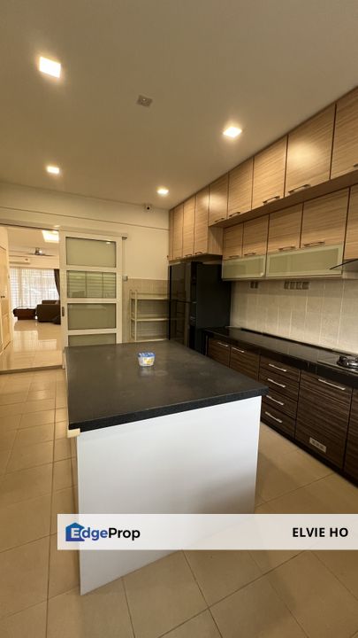 Renovated 2 storey link at bandar nusaputra, Selangor, Puchong South