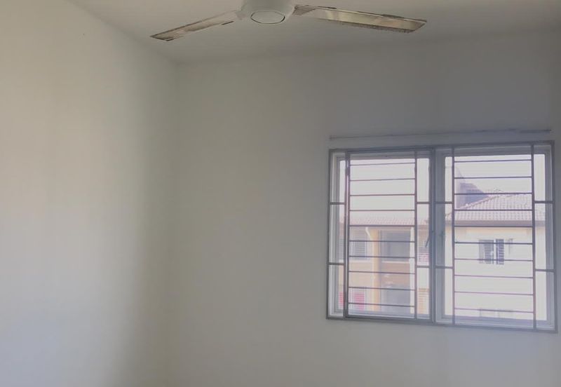 Pangsapuri Akasia, Bandar Botanic