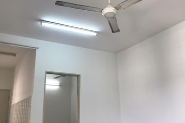 Pangsapuri Akasia, Bandar Botanic