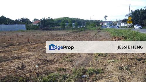 Land Dengkil 6000sq.ft Mainroad , Selangor, Dengkil