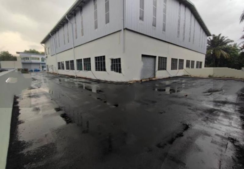 Factory Ijok, Bestari Jaya New Semi-D 1.5Stry