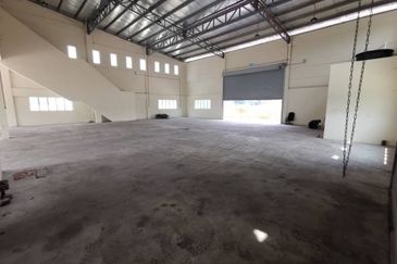 Factory Taman Perinduastrian SMD @ Kundang Corner