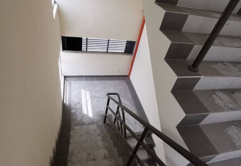 Factory Taman Perinduastrian SMD @ Kundang Corner