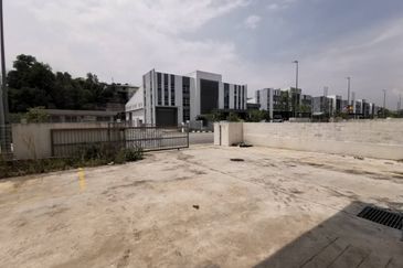 Factory Taman Perinduastrian SMD @ Kundang Corner