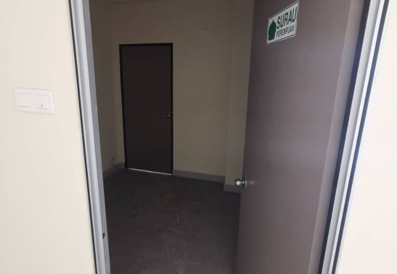 Factory Taman Perinduastrian SMD @ Kundang Corner